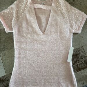 VENUS Soft Pink Short Sleeve Top with Pearl Details